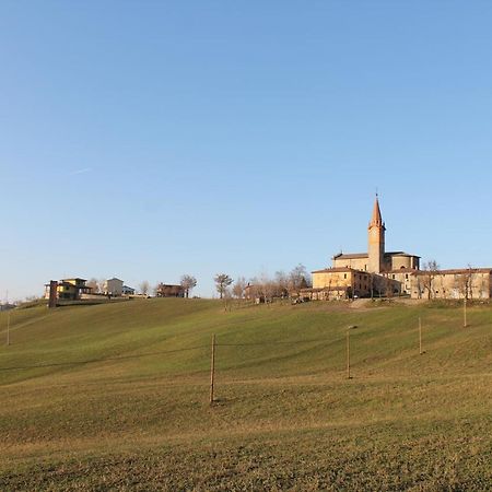 Отель Locanda Del Sole Montese Экстерьер фото