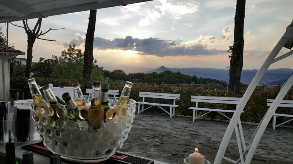 Отель Locanda Del Sole Montese Экстерьер фото